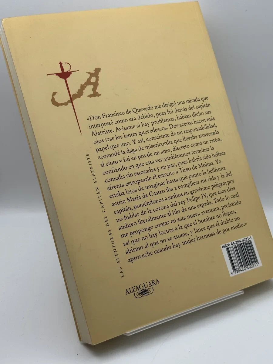 Foto 2 de El caballero del jubón amarillo de Arturo Pérez-Reverte, libro de segunda mano