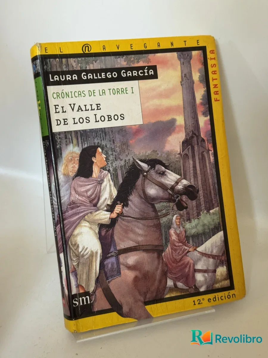 Portada de El valle de los lobos de Laura Gallego García, libro de segunda mano
