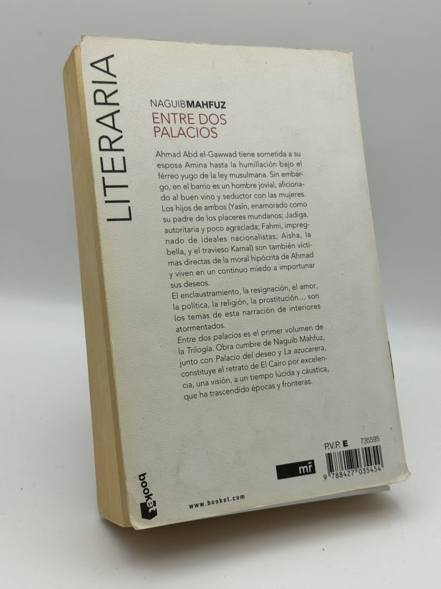 Foto 2 de Entre dos palacios de Naguib Mahfuz, libro de segunda mano