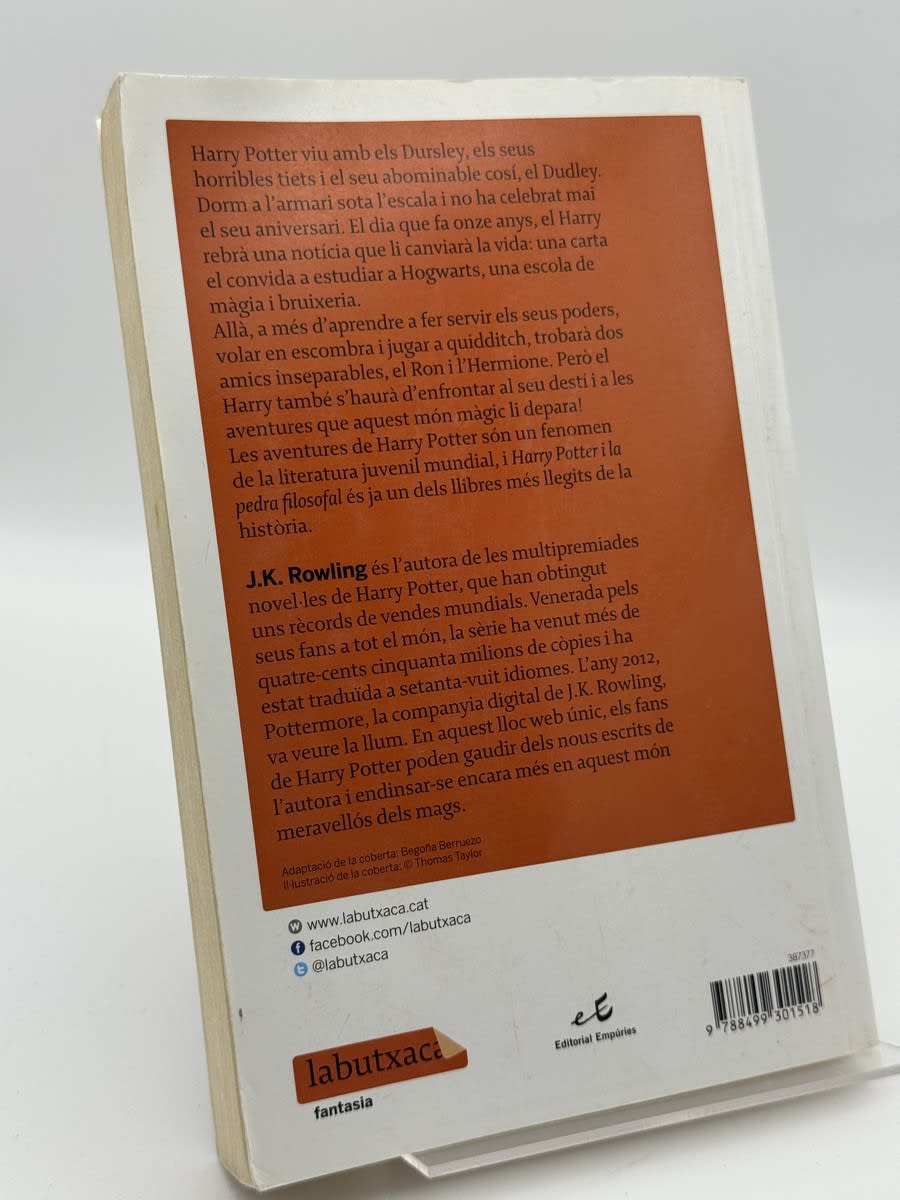 Foto 2 de Harry Potter i la pedra filosofal de J. K. Rowling, libro de segunda mano