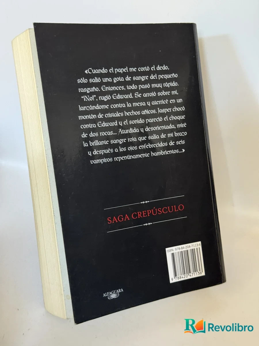 Foto 2 de Luna nueva de Stephenie Meyer, libro de segunda mano