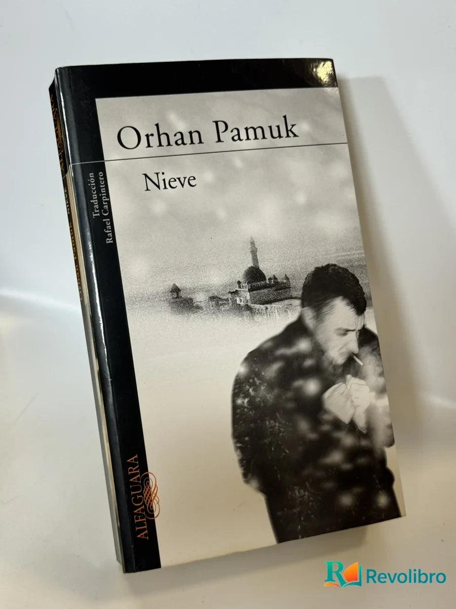 Portada de Nieve de Orhan Pamuk, libro de segunda mano