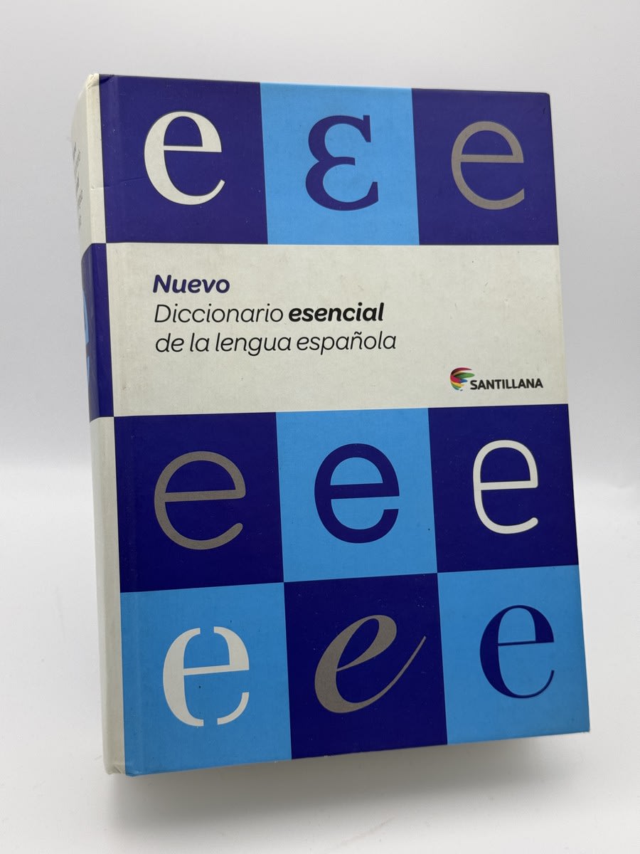 Nuevo diccionario esencial de la lengua española - Portada