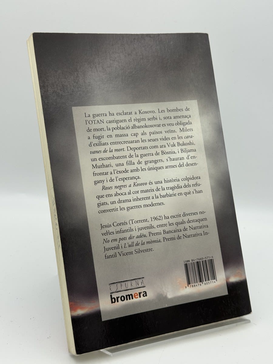 Foto 2 de Roses negres a Kosovo de Jesús Cortés Zarzoso, libro de segunda mano