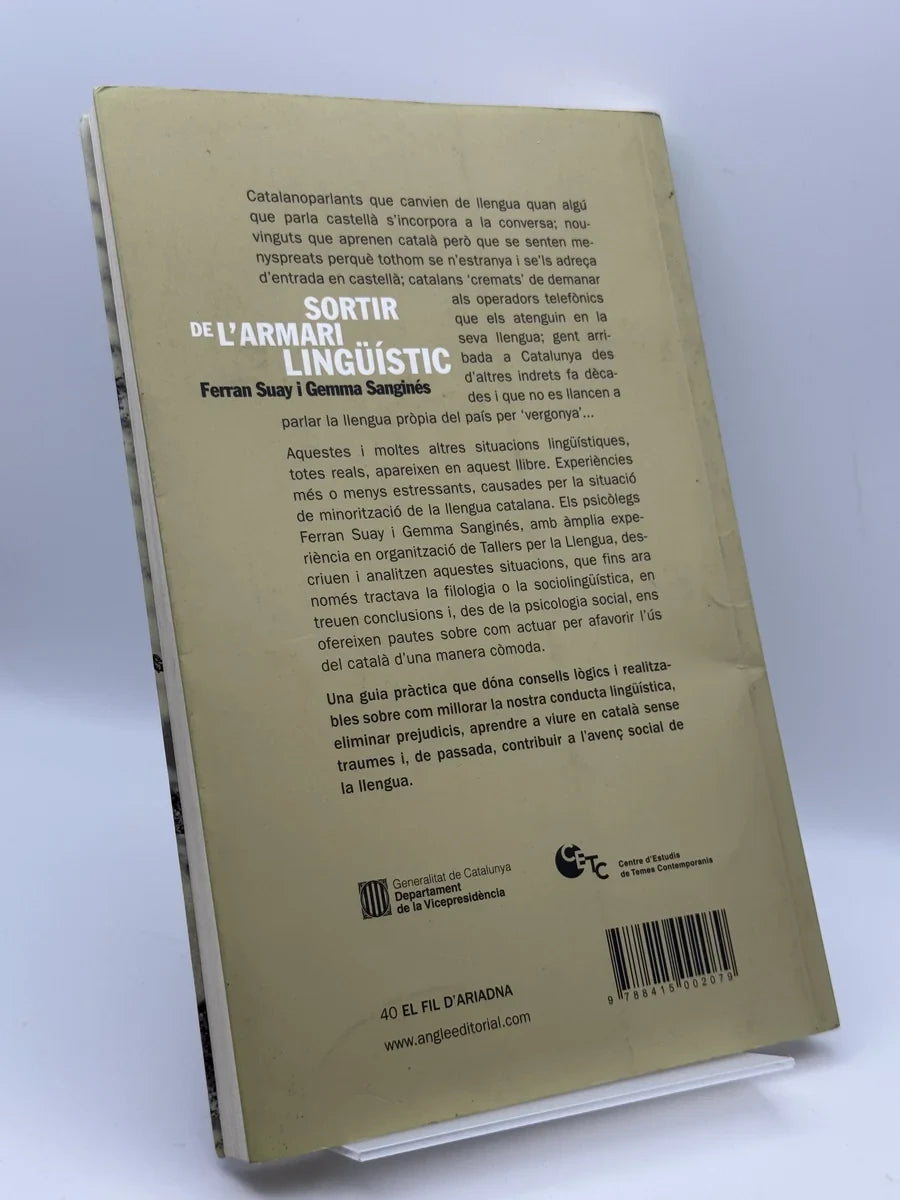 Foto 2 de Sortir de l'armari lingüístic de Ferran Suay i Gemma Sanginés, libro de segunda mano