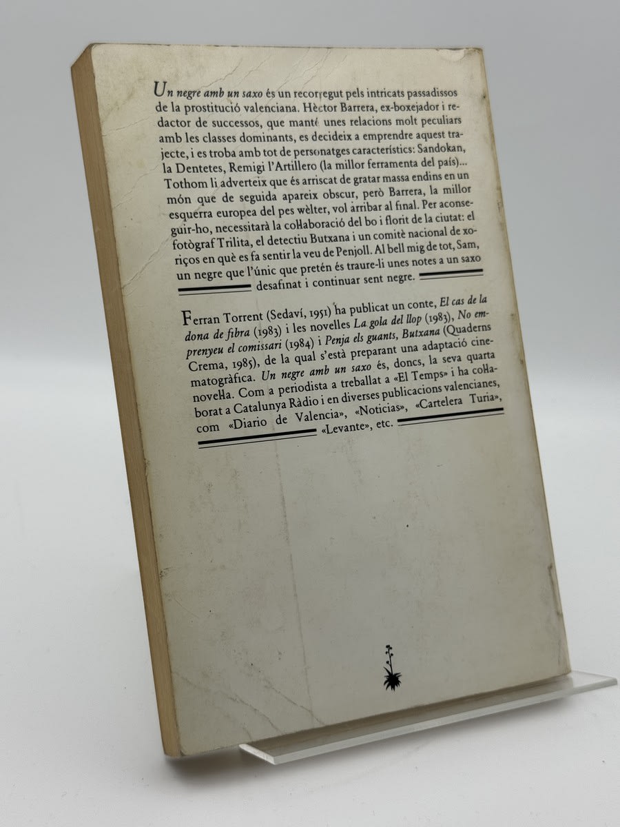 Foto 3 de Un negre amb un saxo de Ferran Torrent, libro de segunda mano