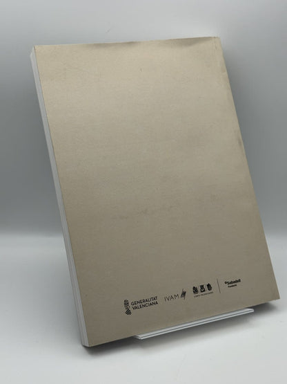 Foto 2 de A contratemps - José Miguel G. Cortés de José Miguel G. Cortés, libro de segunda mano