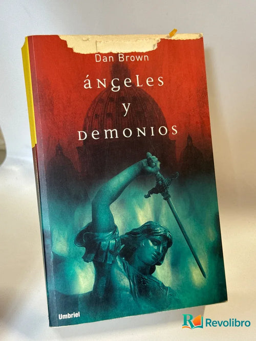 Portada de Ángeles y demonios de Dan Brown, libro de segunda mano
