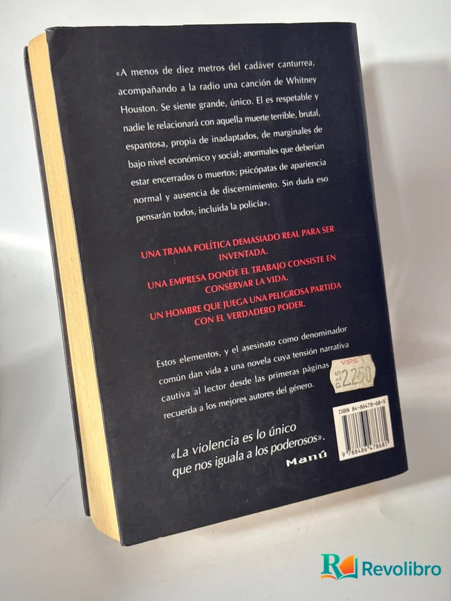Foto 2 de Asesinato debido de Manú, libro de segunda mano