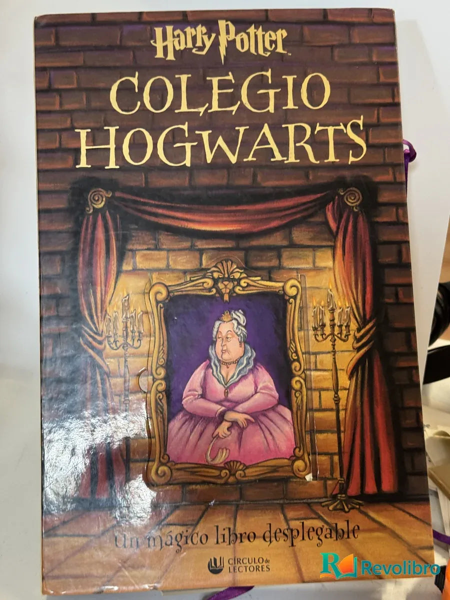 Portada de Colegio Hogwarts de Harry Potter, libro de segunda mano