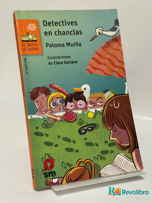 Portada de Detectives en chanclas de Paloma Muiña, libro de segunda mano