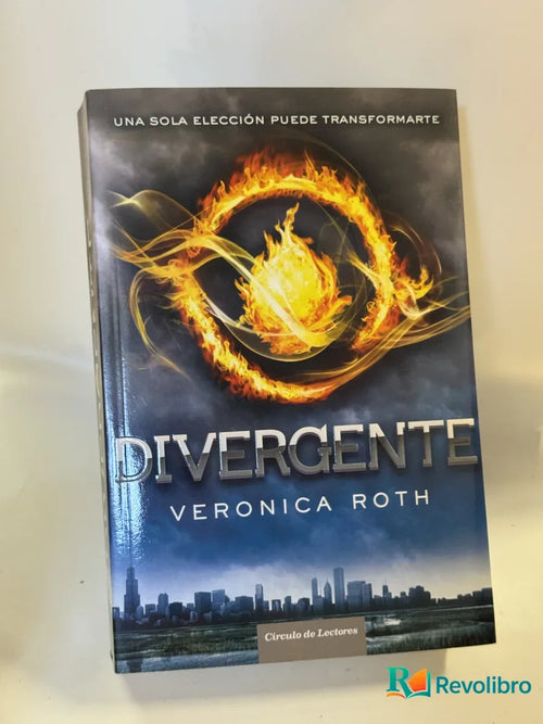 Portada de Divergente de Veronica Roth, libro de segunda mano