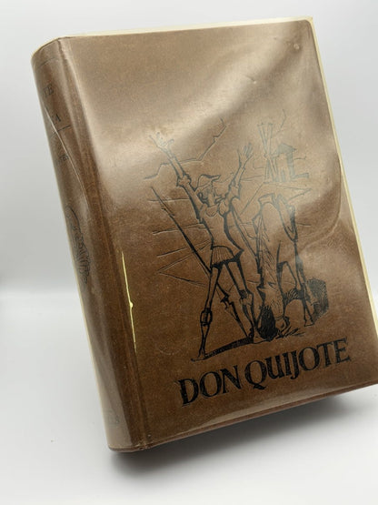 Portada de Don quijote de la mancha, edición de piel de Miguel de Cervantes, libro de segunda mano