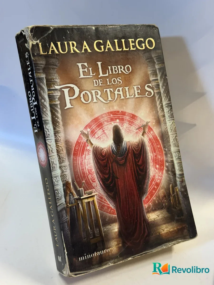 Portada de El Libro de los Portales de Laura Gallego, libro de segunda mano