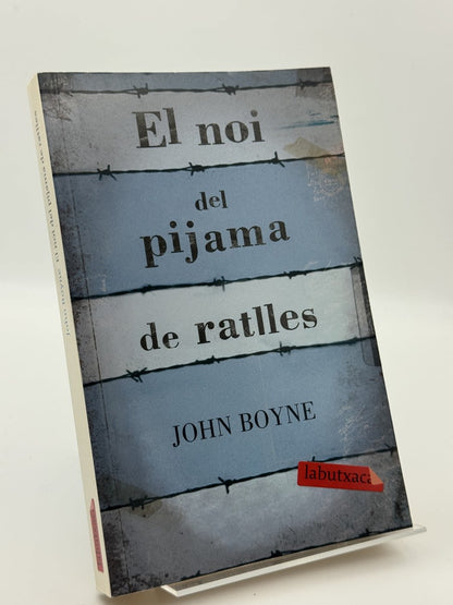 Portada de El noi del pijama de ratlles de John Boyne, libro de segunda mano