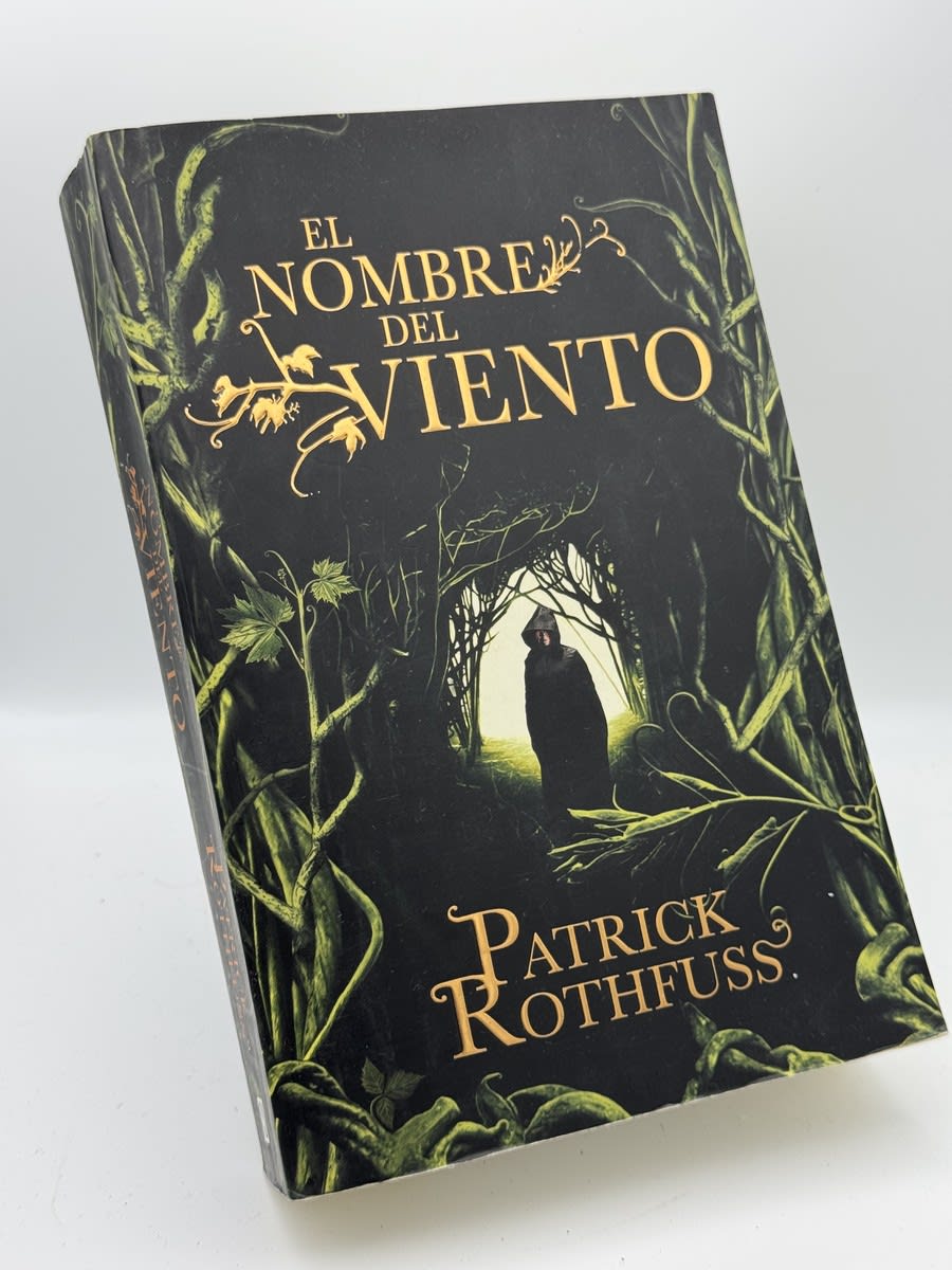 El nombre del viento - Patrick Rothfuss - Portada