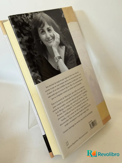 Foto 2 de El tiempo mientras tanto de Carmen Amoraga, libro de segunda mano