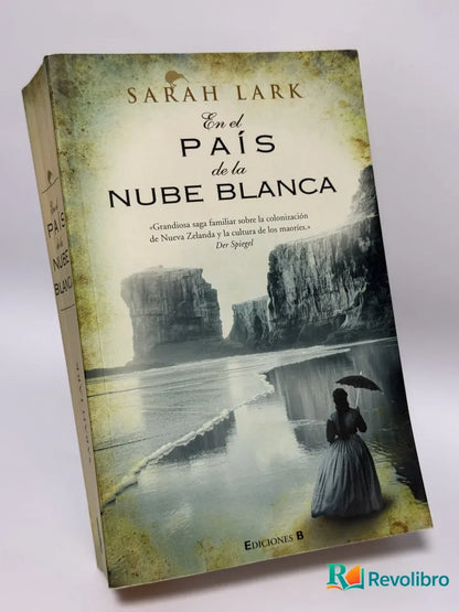 Portada de En el país de la nube blanca de Sarah Lark, libro de segunda mano