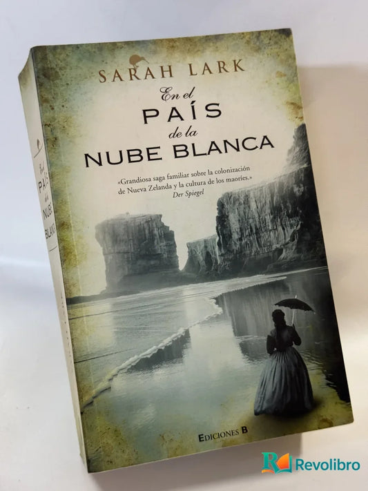 Portada de En el país de la nube blanca de Sarah Lark, libro de segunda mano
