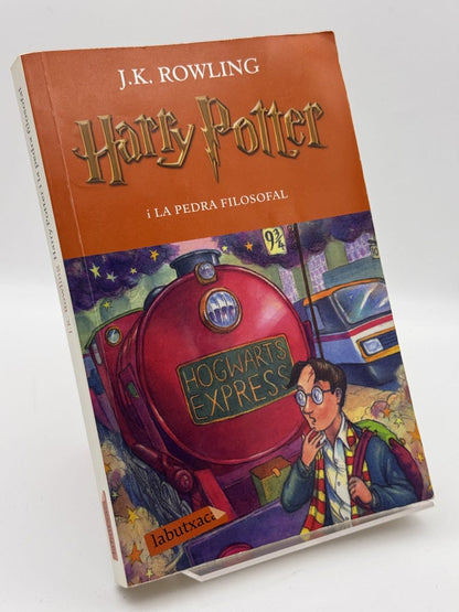 Portada de Harry Potter i la pedra filosofal de J. K. Rowling, libro de segunda mano