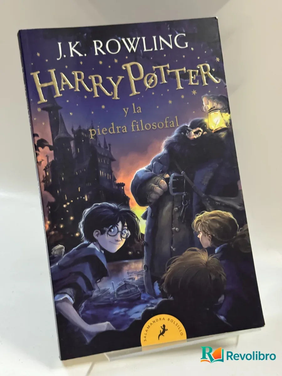 Portada de Harry Potter y la piedra filosofal de J.K. Rowling, libro de segunda mano