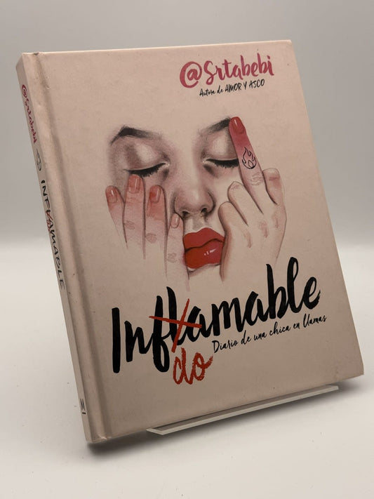 Portada de Indomable: Diario de una Chica en Llamas - Bebi Fernández de Bebi Fernández, libro de segunda mano