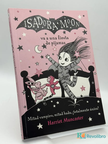 Portada de Isadora Moon va a una fiesta de pijamas de Harriet Muncaster, libro de segunda mano