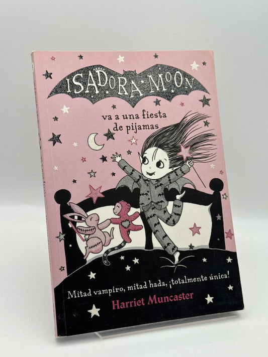 Isadora Moon va a una fiesta de pijamas - Harriet Muncaster - Portada