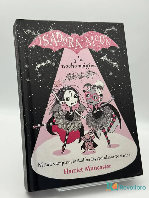 Portada de Isadora Moon y la noche mágica de Harriet Muncaster, libro de segunda mano