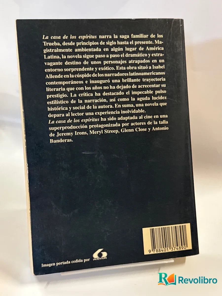 Foto 2 de La casa de los espíritus de Isabel Allende, libro de segunda mano