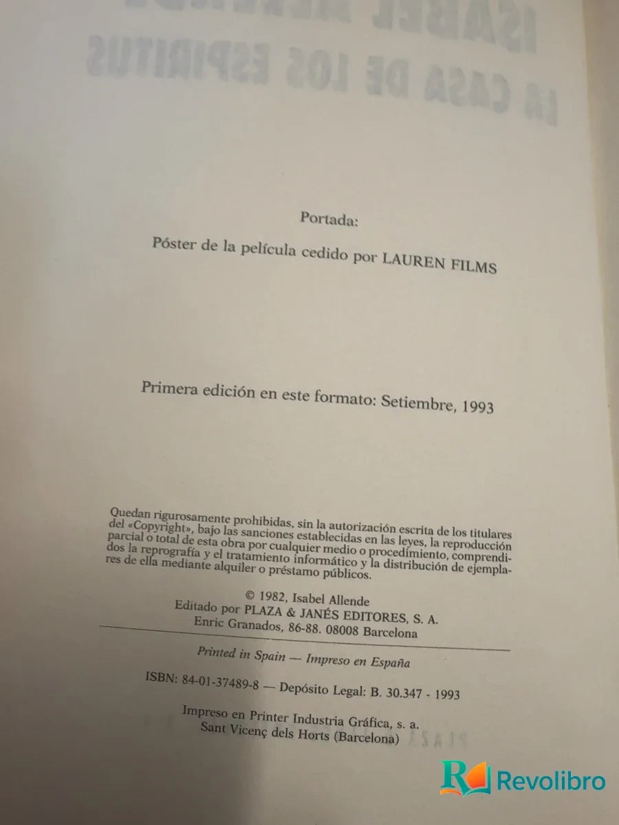Foto 3 de La casa de los espíritus de Isabel Allende, libro de segunda mano