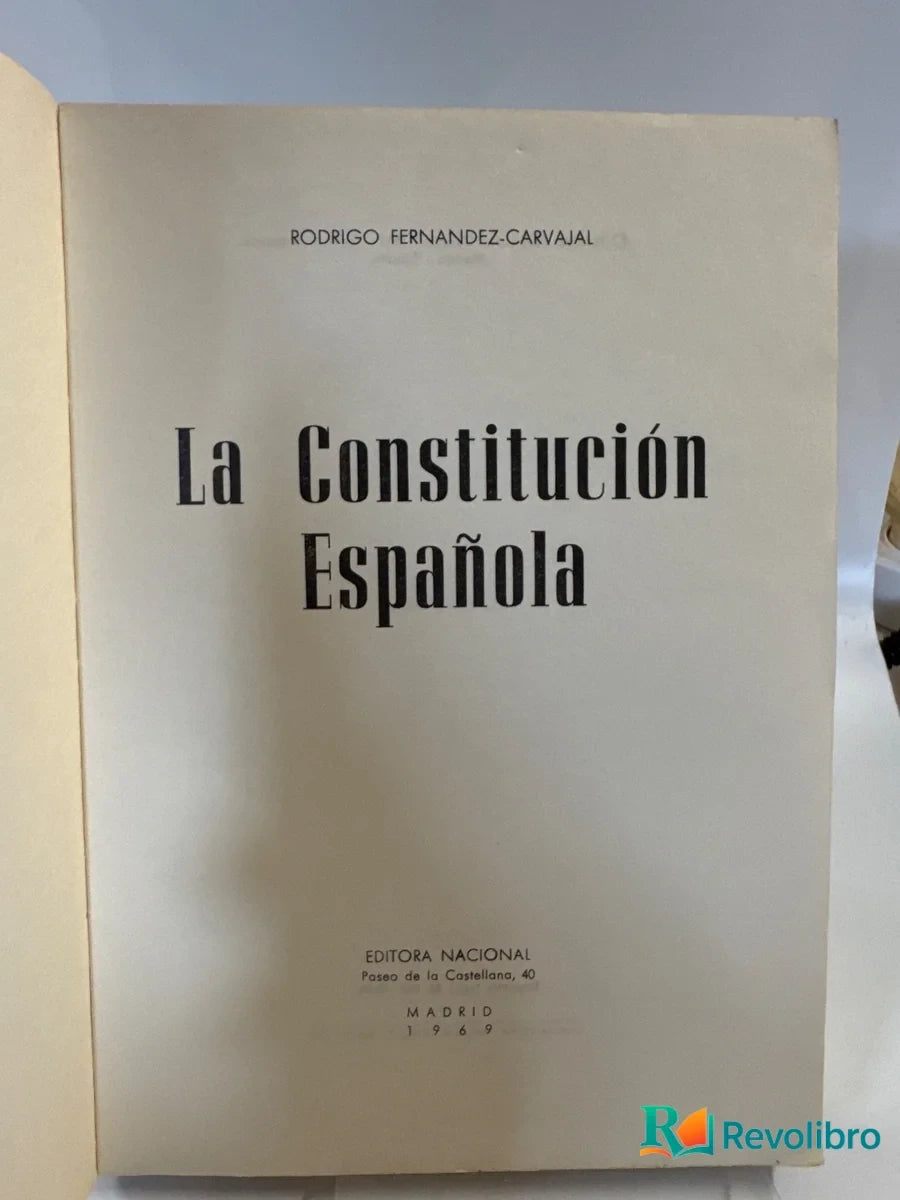 Foto 2 de La Constitución Española de Rodrigo Fernandez-Carvajal, libro de segunda mano