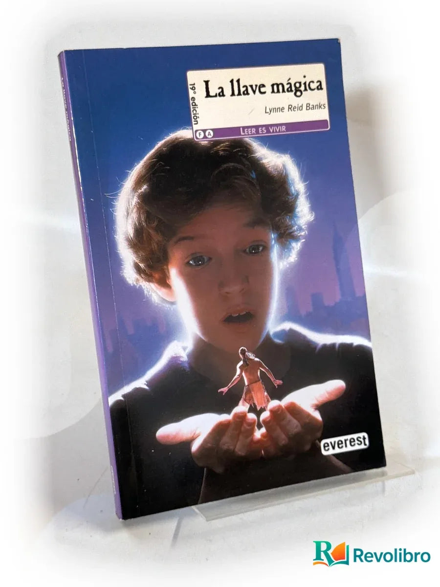 Portada de La llave mágica - 1ª edición de Lynne Reid Banks, libro de segunda mano