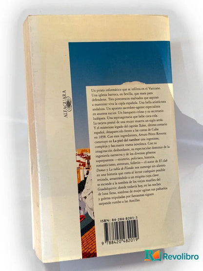 Foto 2 de La piel del tambor de Arturo Pérez-Reverte, libro de segunda mano