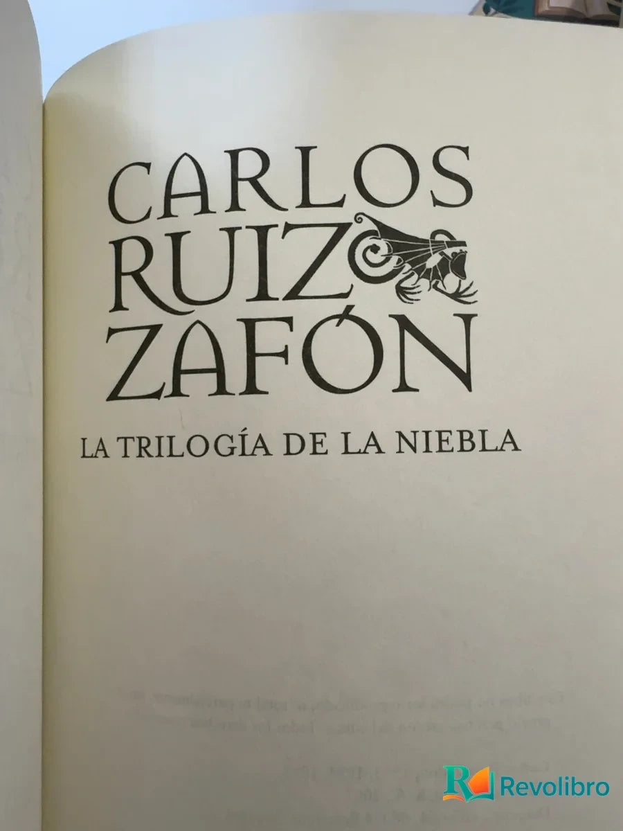Foto 4 de La trilogía de la niebla - 1ª edición de Carlos Ruiz Zafón, libro de segunda mano