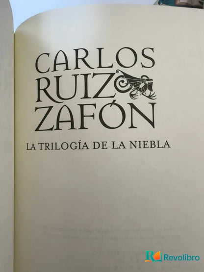 Foto 4 de La trilogía de la niebla - 1ª edición de Carlos Ruiz Zafón, libro de segunda mano
