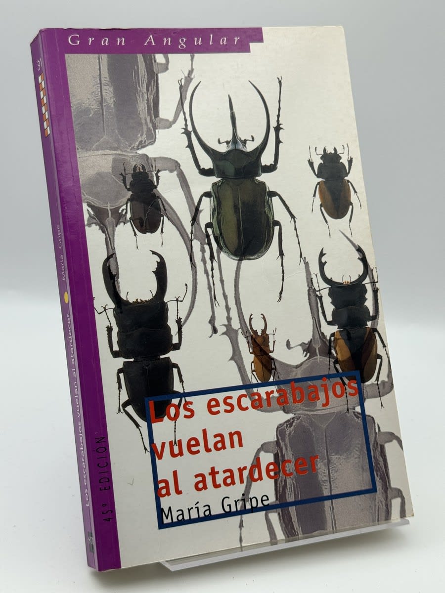 Los escarabajos vuelan al atardecer - María Gripe - Portada