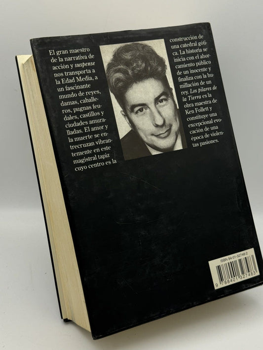 Portada de Los pilares de la tierra - Ken Follett de Ken Follett, libro de segunda mano