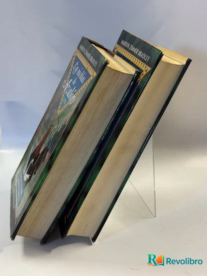 Foto 2 de Lote Las nieblas de Avalon de Marion Zimmer Bradley, libro de segunda mano