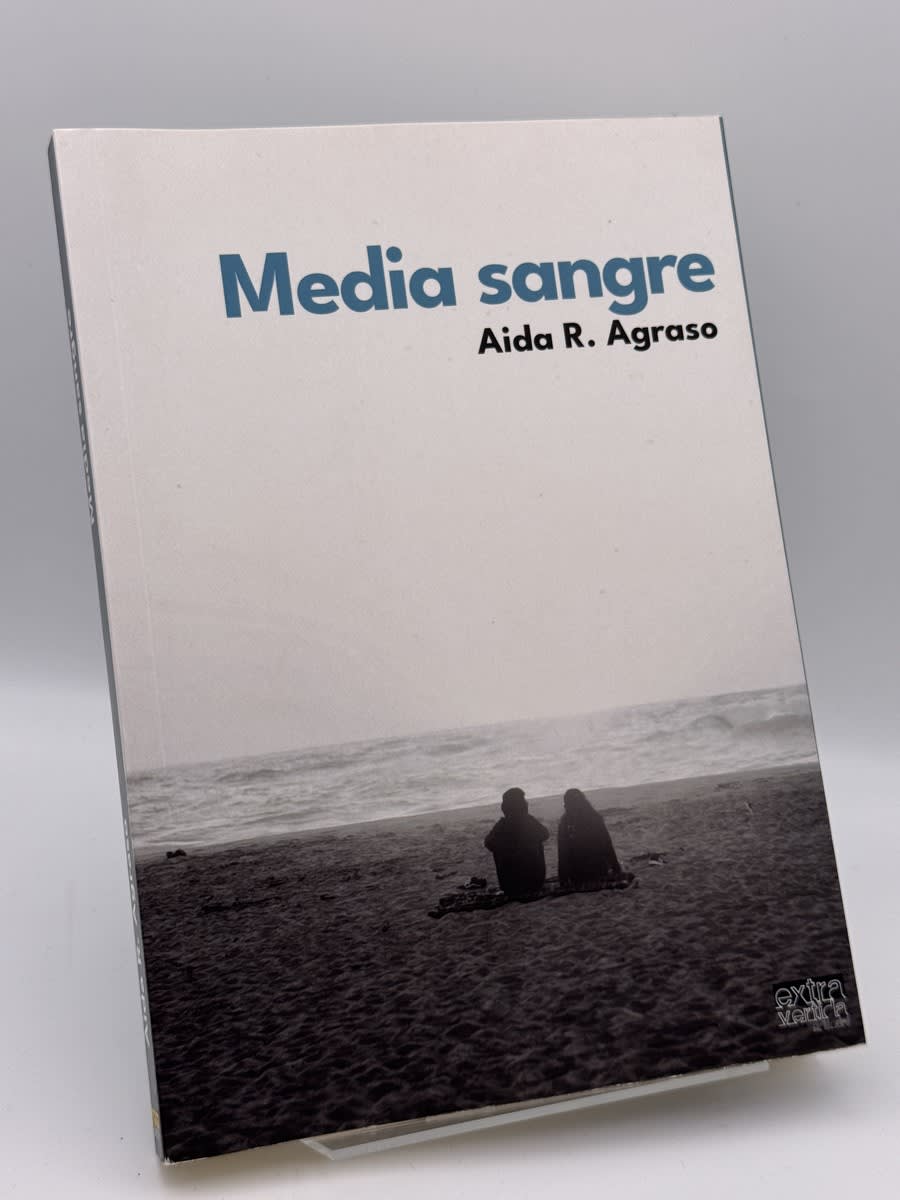 Portada de Media sangre de Aida R. Agraso, libro de segunda mano