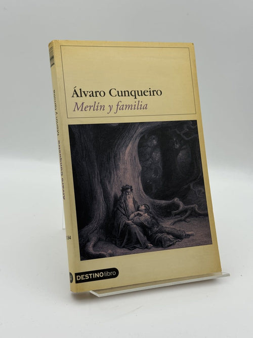 Portada de Merlín y familia de Álvaro Cunqueiro, libro de segunda mano