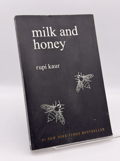 Portada de Milk and Honey de Rupi Kaur, libro de segunda mano