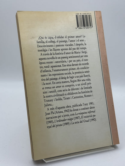 Foto 2 de Mor una vida, es trenca un amor de Joan Pla, libro de segunda mano
