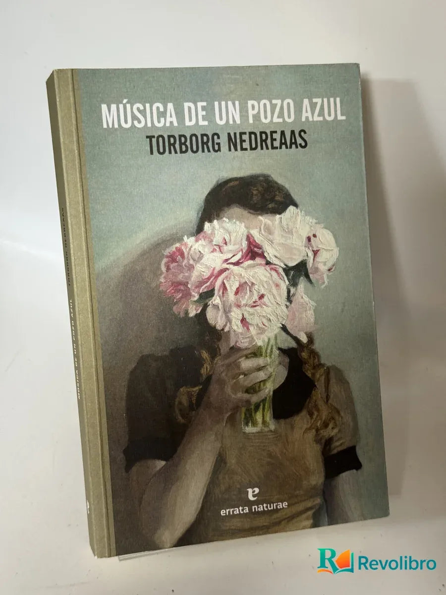 Portada de Música de un Pozo Azul de Torborg Nedreas, libro de segunda mano
