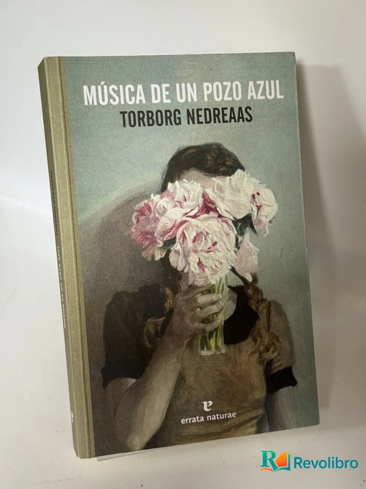 Portada de Música de un Pozo Azul de Torborg Nedreas, libro de segunda mano