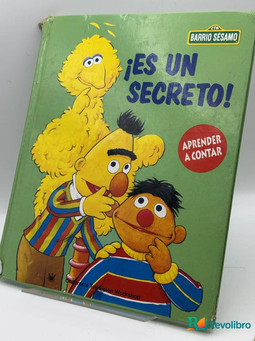 Portada de !Es un secreto!, libro de segunda mano