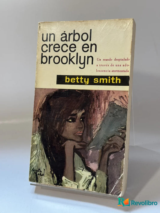 Portada de Un árbol crece en Brooklyn de Betty Smith, libro de segunda mano