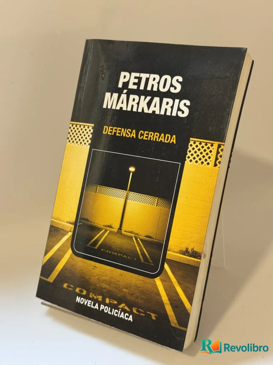 Portada de Defensa cerrada de Petros Márkaris, libro de segunda mano