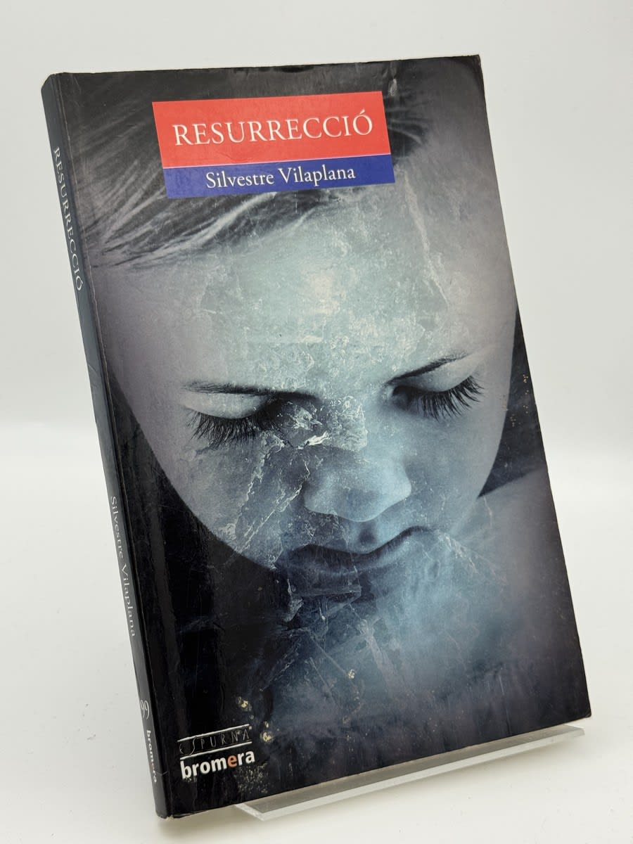 Portada de Resurrecció de Silvestre Vilaplana Barnés, libro de segunda mano