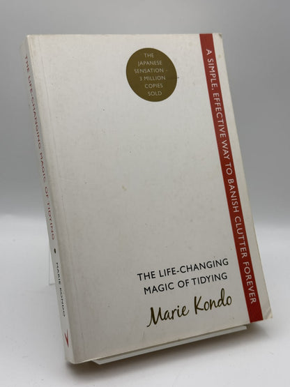 Portada de The Life-Changing Magic of Tidying - Marie Kondo de Marie Kondo, libro de segunda mano